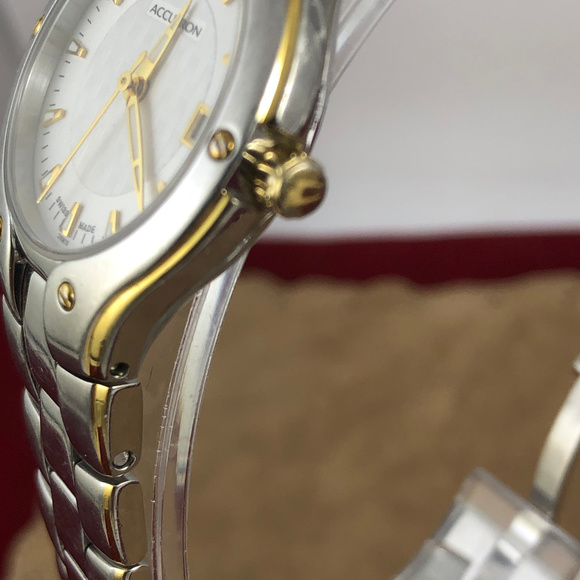 Vintage Accutron Killington Swiss Made 28M10